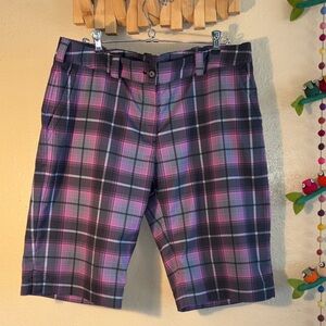 NWOT Nike Golf Tour Performance Dri-Fit plaid bermuda shorts in purple, pink, gr